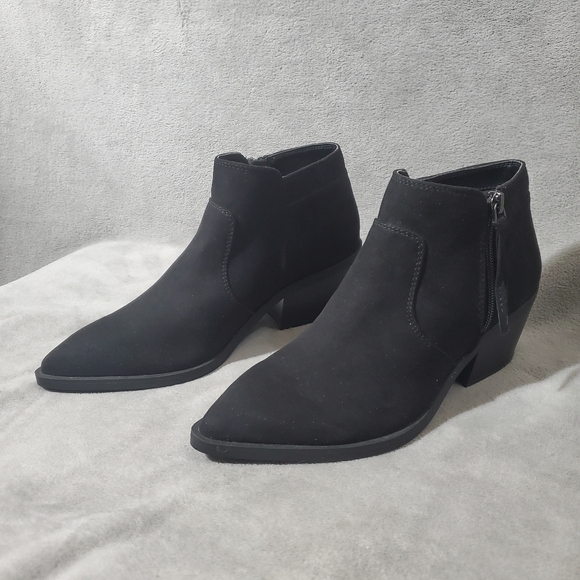 American Eagle Black Faux Suede Ankle Boots with Zipper NWT - Picture 2 of 11